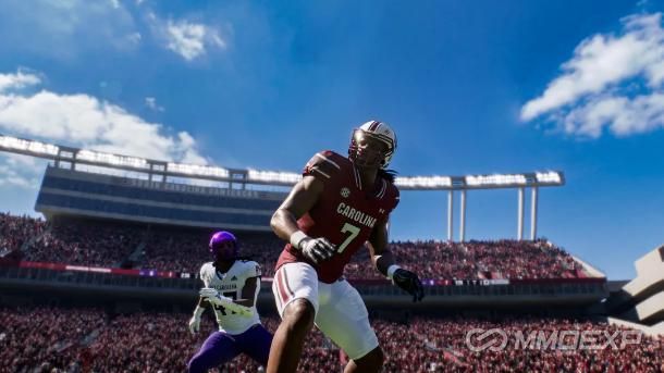 College Football 25: Legendary 87 Overall Jadeveon Clowney Card Unveiled