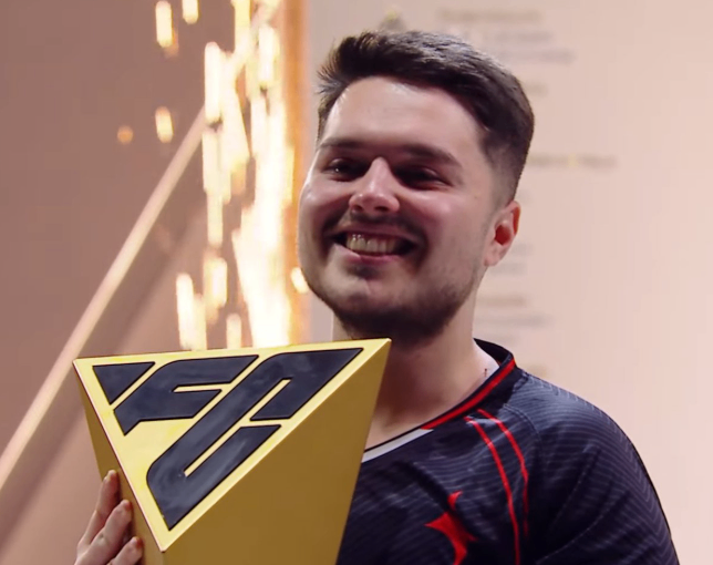 FC 26 World Championship Shock: Favorite Crushed 9-2 as Underdog RvPuiu Becomes World Champion!