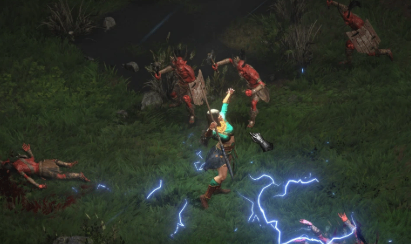 A Fireball Sorceress fighting Andariel while farming valuable rings, amulets, charms and seasonal gear.