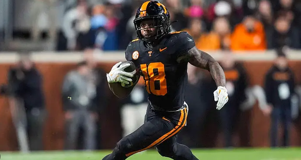 College Football 27 Dynasty: Best Point Hoarding Strategy to Save NIL & Control Player Growth