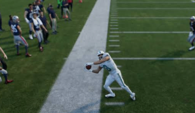Pistol Deuce gameplay setup showing how the formation can create multiple run lanes while keeping the defensive front guessing.
