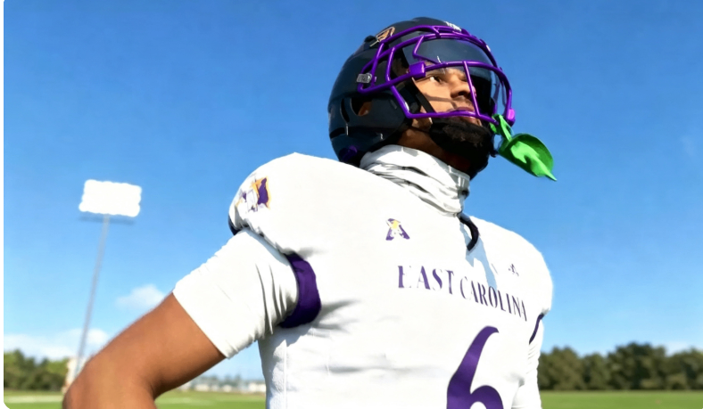 CFB 27 Road to Glory, CFB 27 freshman QB build, CFB 27 Pirates career mode, College Football 27 QB gameplay tips, College Football 27 Coins,  CFB 27 Coins, CUT 27 Coins,  NCAA 27 Coins