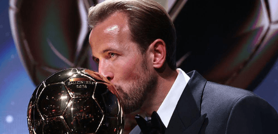Harry Kane يفوز بجائزة الكرة الذهبية 2026: خطاب مؤثر، تكريم لـ Bayern Munich، ورحلته نحو القمة